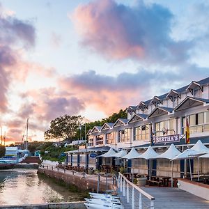 Simon'S Town Quayside Hotel